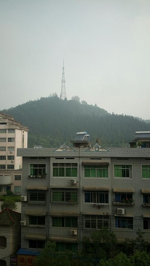 【江西省宜春市铜鼓县今日新增18例涉5省输入病例,宜春铜鼓县怎么样】